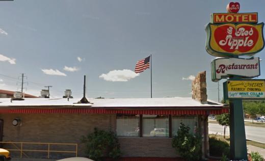 large.56e33ecc7649d_waynes-red-apple-res