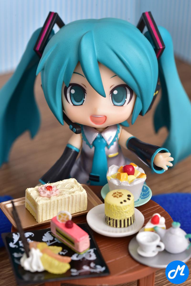 large.580396332_HappyBirthdayMikuwithCake113023.jpeg
